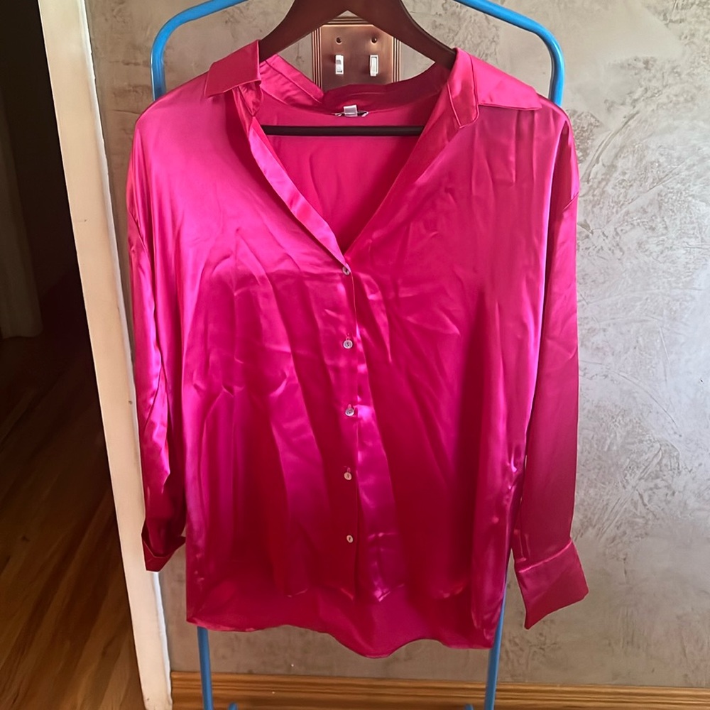 Silky pink top